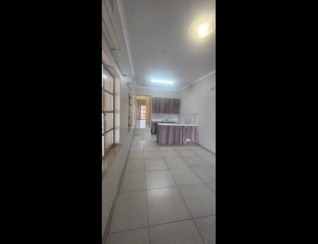 1 BEDROOM PROPERTY TO RENT IN RAND COLLERIES